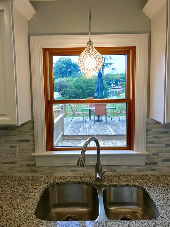 264 Mandalay Road Chicopee, MA 01020 - Photo 10 of 23 Gallery Image 10