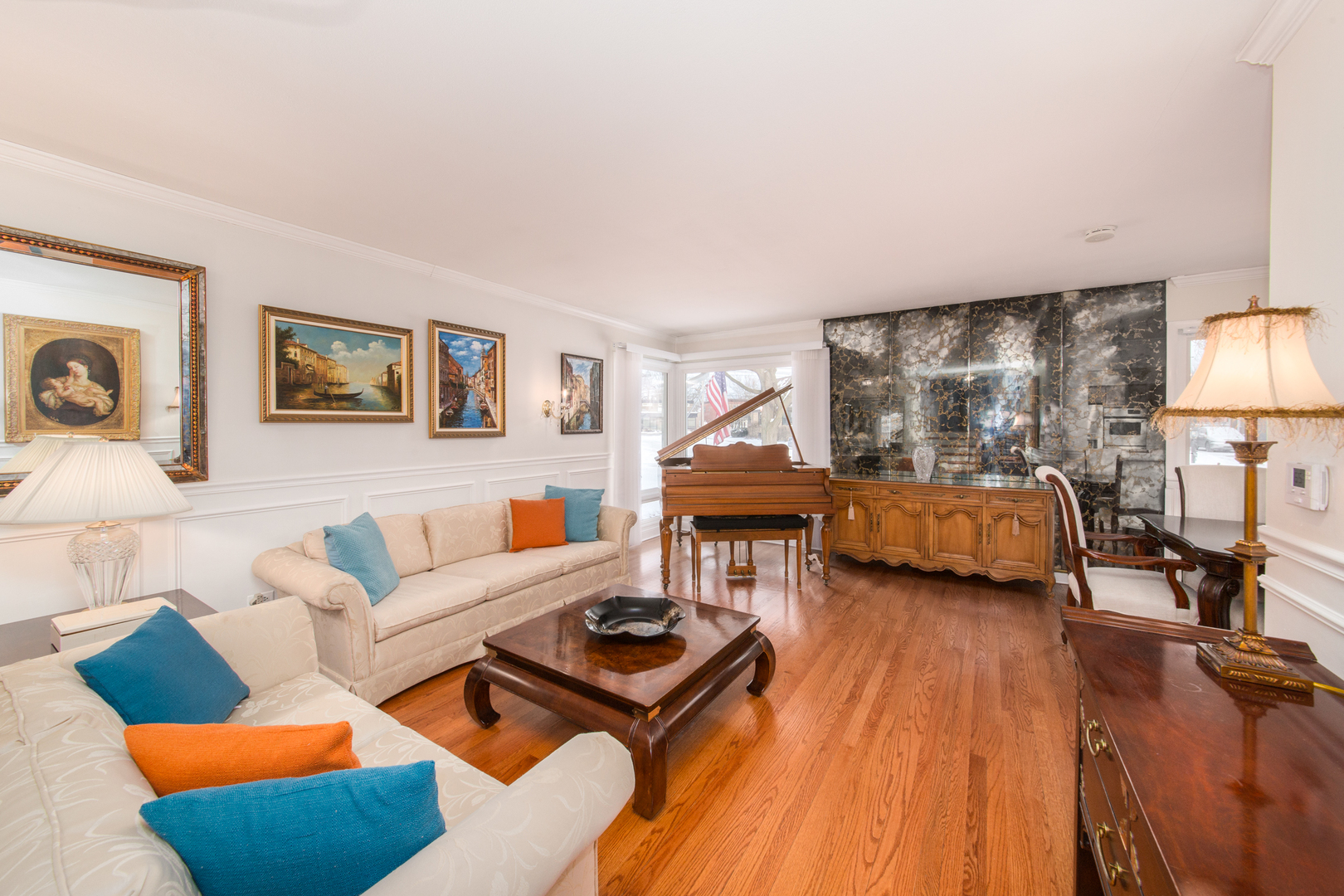 1026 Fortuna Avenue Park Ridge, IL 60068 - Photo 12 of 43 a living room with furniture and a table