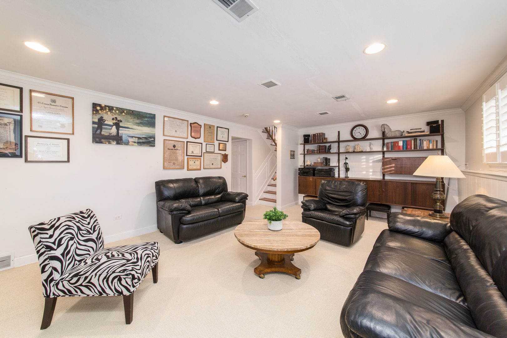 1026 Fortuna Avenue Park Ridge, IL 60068 - Photo 21 of 43 a living room with furniture and a table