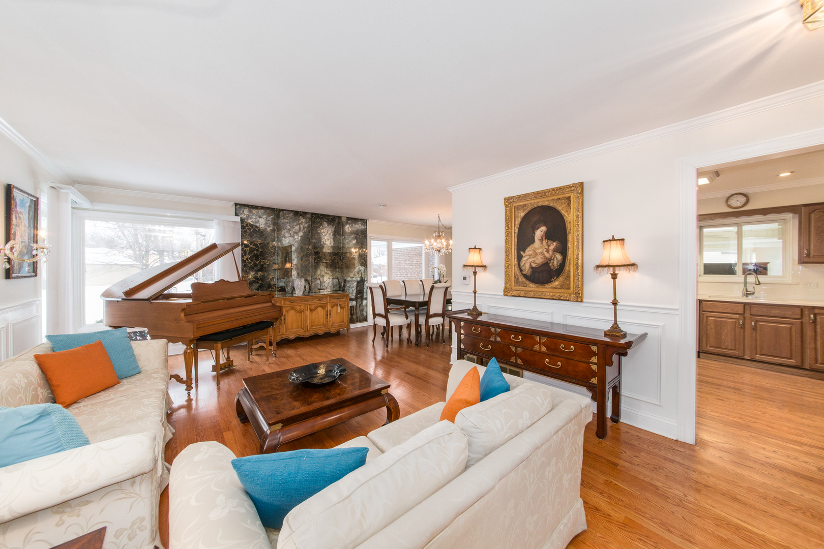 1026 Fortuna Avenue Park Ridge, IL 60068 - Photo 9 of 43 a living room with furniture and a wooden floor