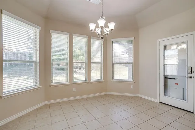 $365,000 | 2209 Caroline Drive, Weatherford, TX 76087