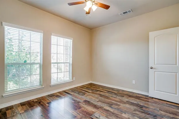 $359,900 | 2209 Caroline Drive, Weatherford, TX 76087