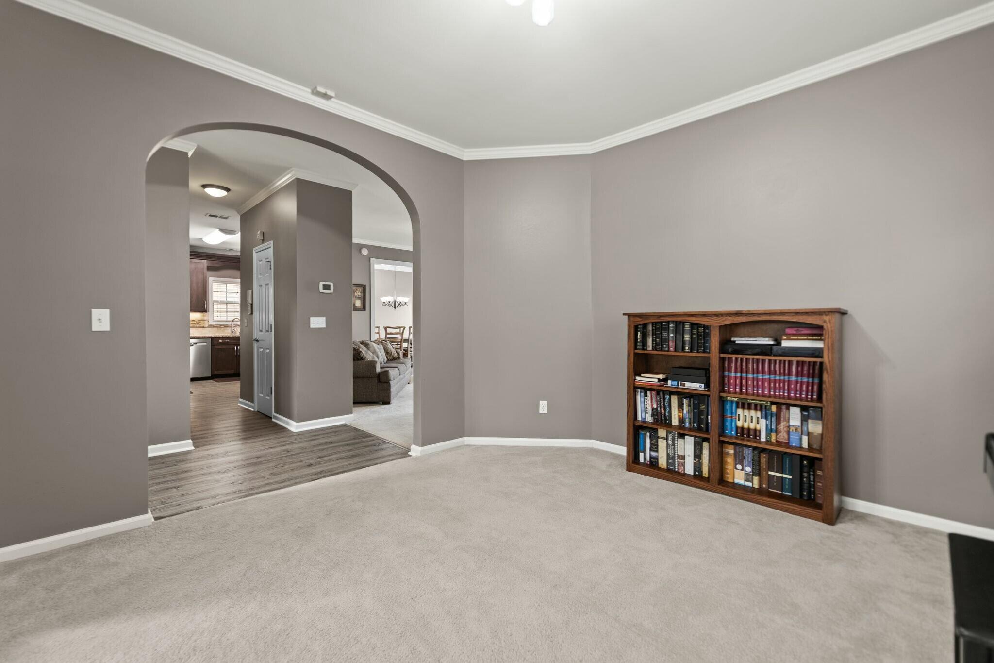 545 Millpond Road Lexington, KY 40514 - Photo 7 of 41 tempImageOiIzKX