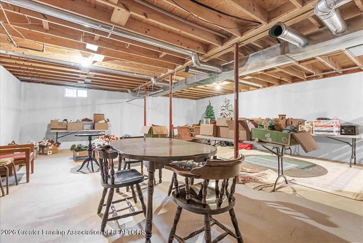 10586 Williams Road Dewitt, MI 48820 - Photo 47 of 47 47-Media Jett -32