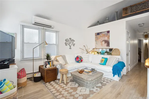 $4,400 | 26 Illinois Avenue, Long Beach, NY 11561