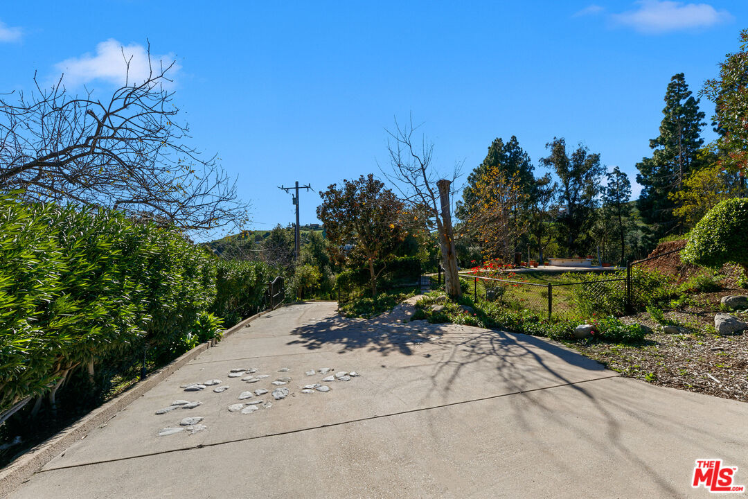 6070 Ramirez Canyon Road Malibu, CA 90265 - Photo 25 of 42 a view of a park