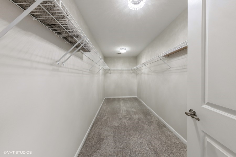 24372 Liberty Street Crete, IL 60417 - Photo 12 of 15 a view of a small room