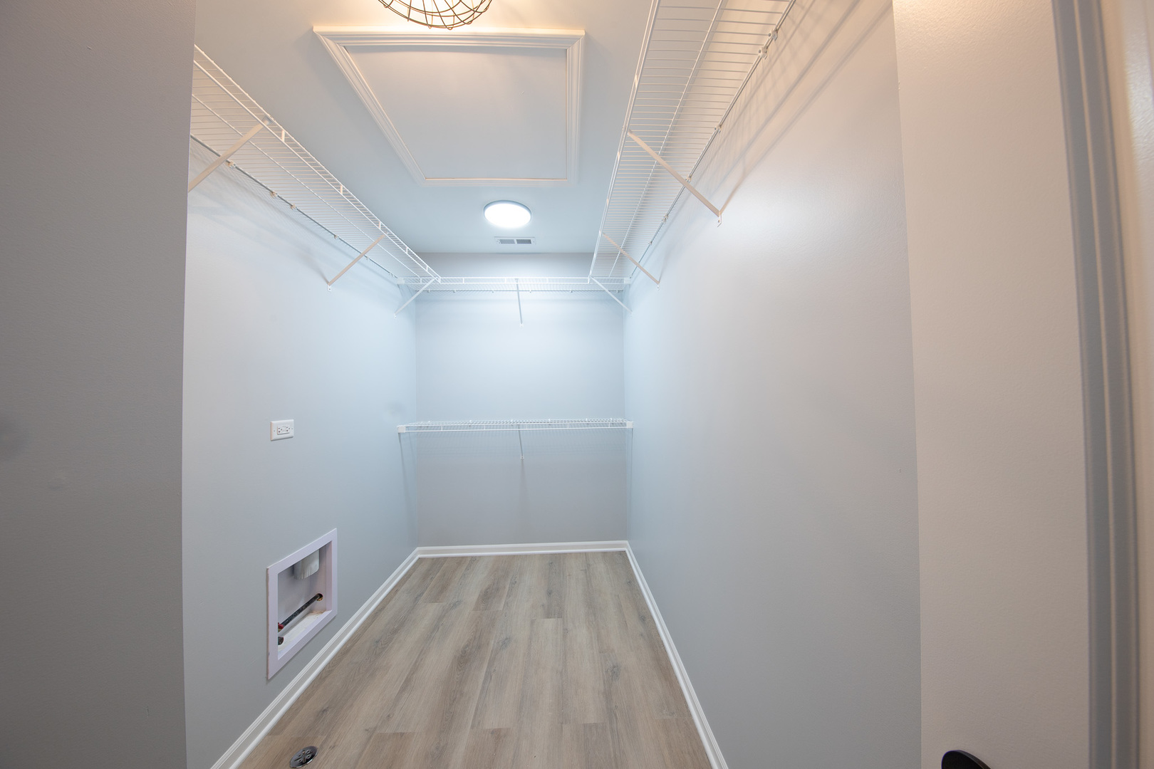 24372 Liberty Street Crete, IL 60417 - Photo 13 of 15 a view of a hallway