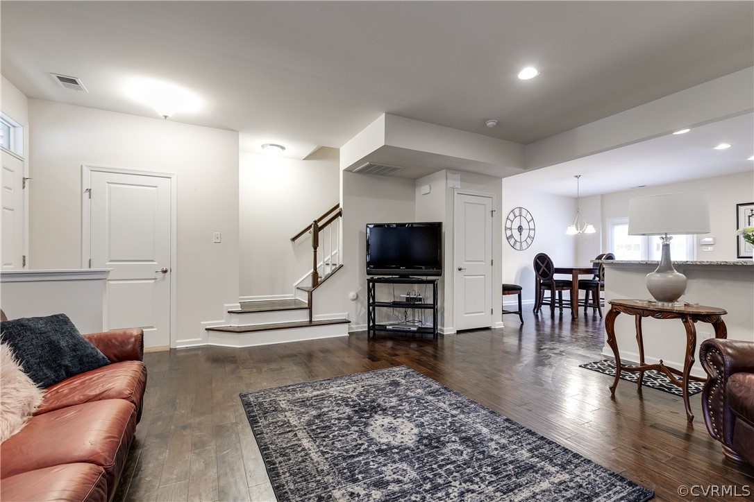 5512 Riverside Heights Way Richmond, VA 23225 - Photo 4 of 32 Gallery Image 4