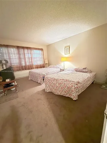 $140,000 | 135 Northeast 202nd Terrace, Unit N32, Miami Gardens, FL 33179