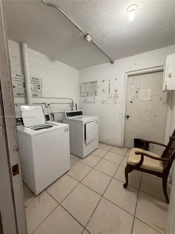 $140,000 | 135 Northeast 202nd Terrace, Unit N32, Miami Gardens, FL 33179