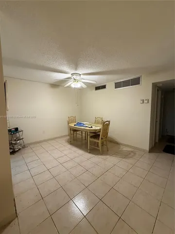 $140,000 | 135 Northeast 202nd Terrace, Unit N32, Miami Gardens, FL 33179