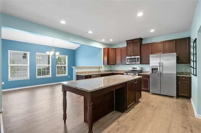 $549,900 | 407 Isabella Court, Zelienople, PA 16063