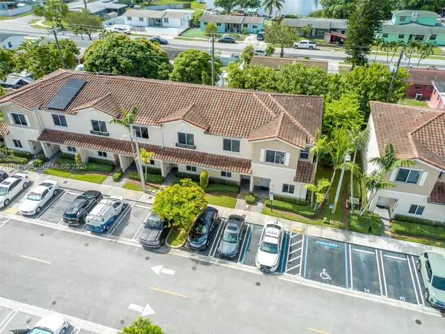 $381,000 | 2820 Northwest 180th Street, Miami Gardens, FL 33056