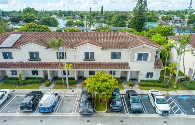 $381,000 | 2820 Northwest 180th Street, Miami Gardens, FL 33056