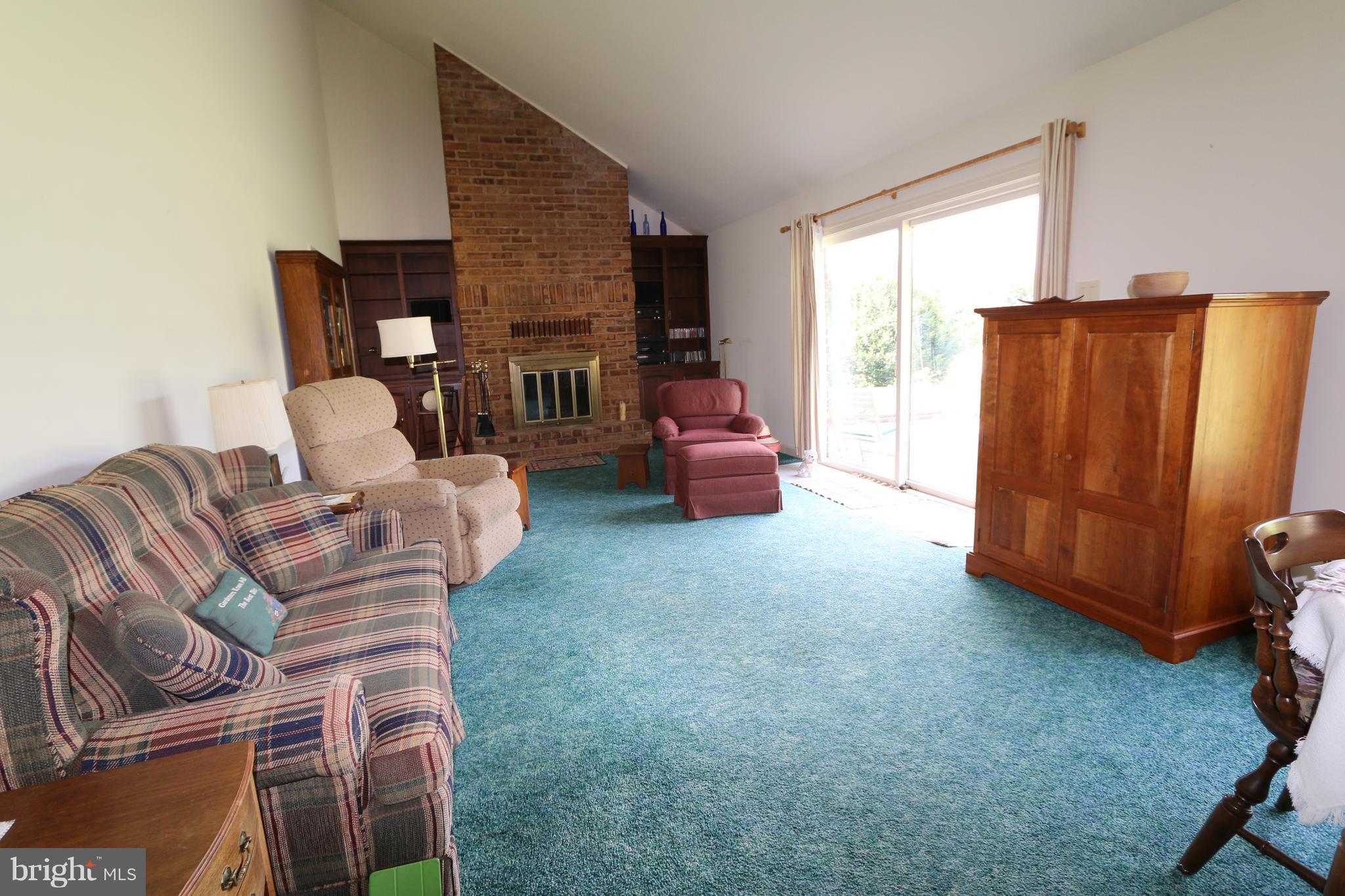 20336 Bent Willow Road Rohrersville, MD 21779 - Photo 11 of 27 Family Room