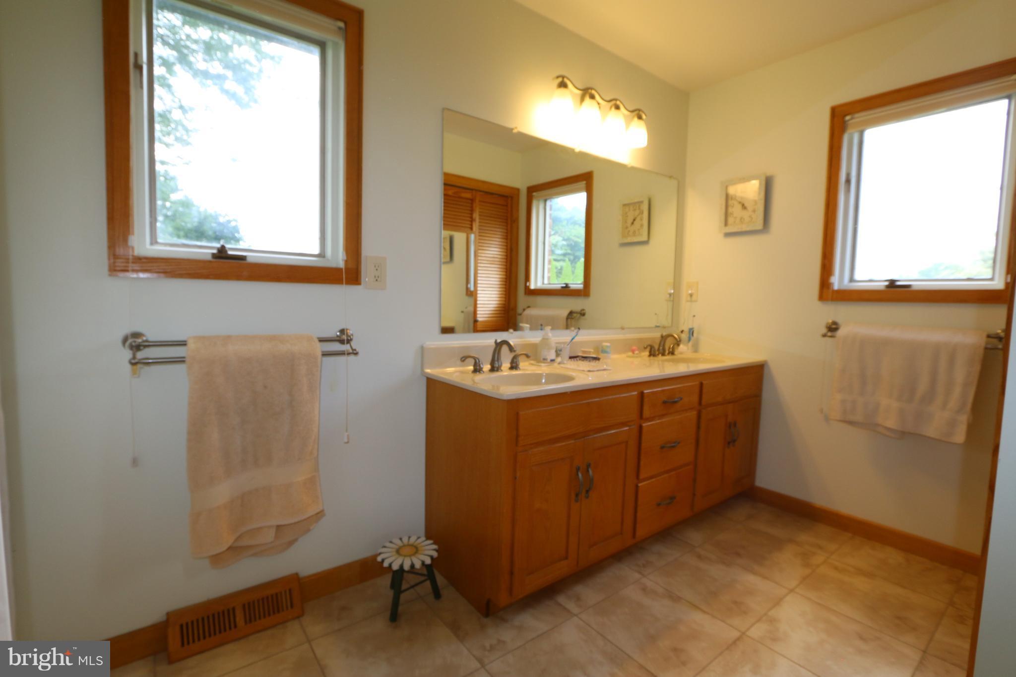 20336 Bent Willow Road Rohrersville, MD 21779 - Photo 21 of 27 Bath (Master)