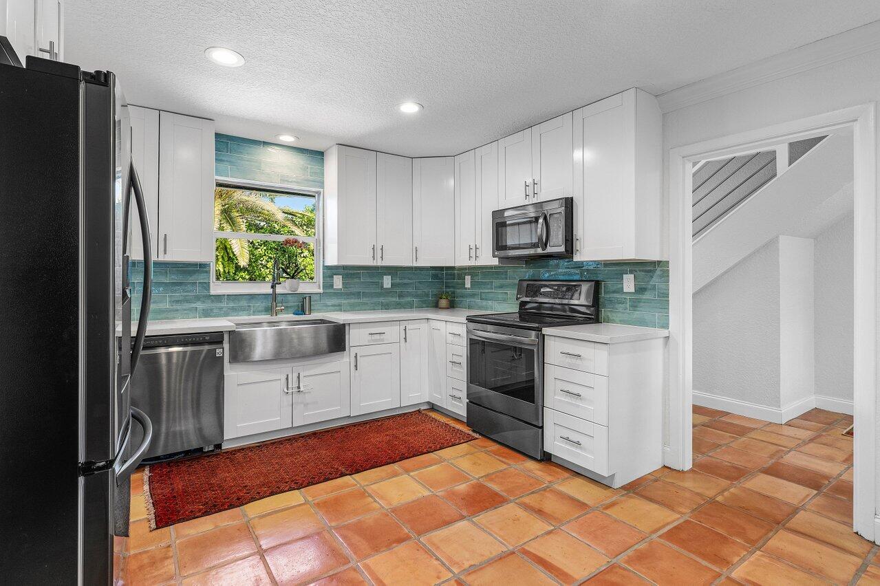 936 Southwest Rustic Circle Stuart, FL 34997 - Photo 15 of 59 015-936SouthwestRusticCircle-Stuart-FL-3