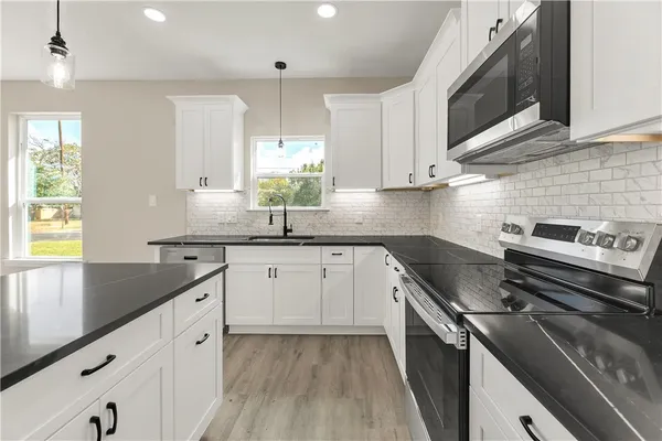$290,000 | 2903 Woodknoll Drive, Bryan, TX 77803