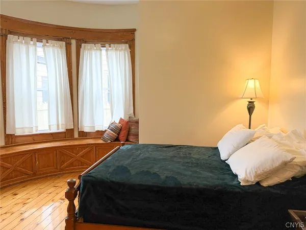 $1,700 | 1017 White Place, Utica, NY 13501