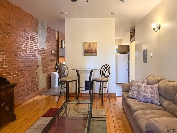 $1,700 | 1017 White Place, Utica, NY 13501