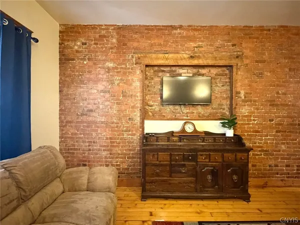 $1,700 | 1017 White Place, Utica, NY 13501