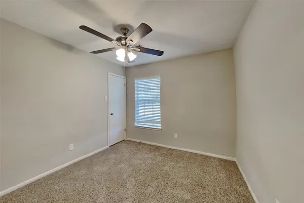 $2,175 | 4935 Pecan Grove Drive, Pearland, TX 77584