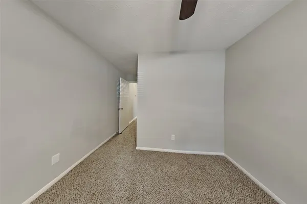 $2,175 | 4935 Pecan Grove Drive, Pearland, TX 77584