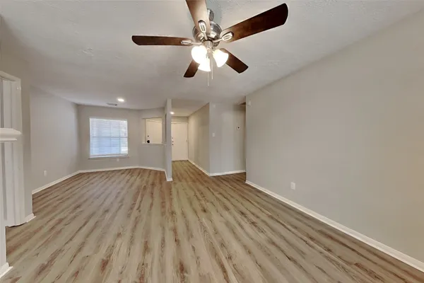 $2,175 | 4935 Pecan Grove Drive, Pearland, TX 77584