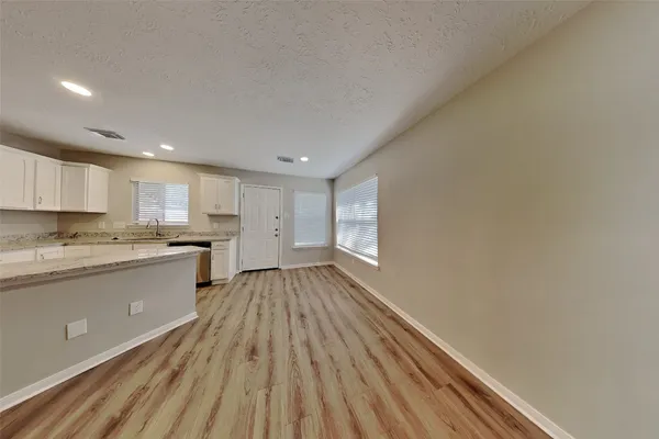 $2,175 | 4935 Pecan Grove Drive, Pearland, TX 77584