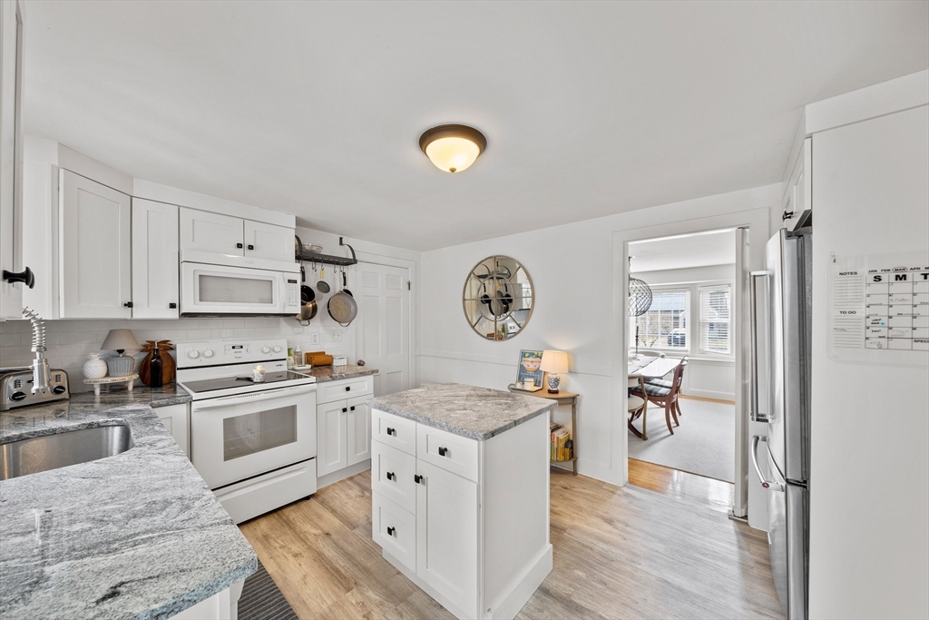 115 Gilbert Road Weymouth, MA 02189 - Photo 4 of 42 Gallery Image 4