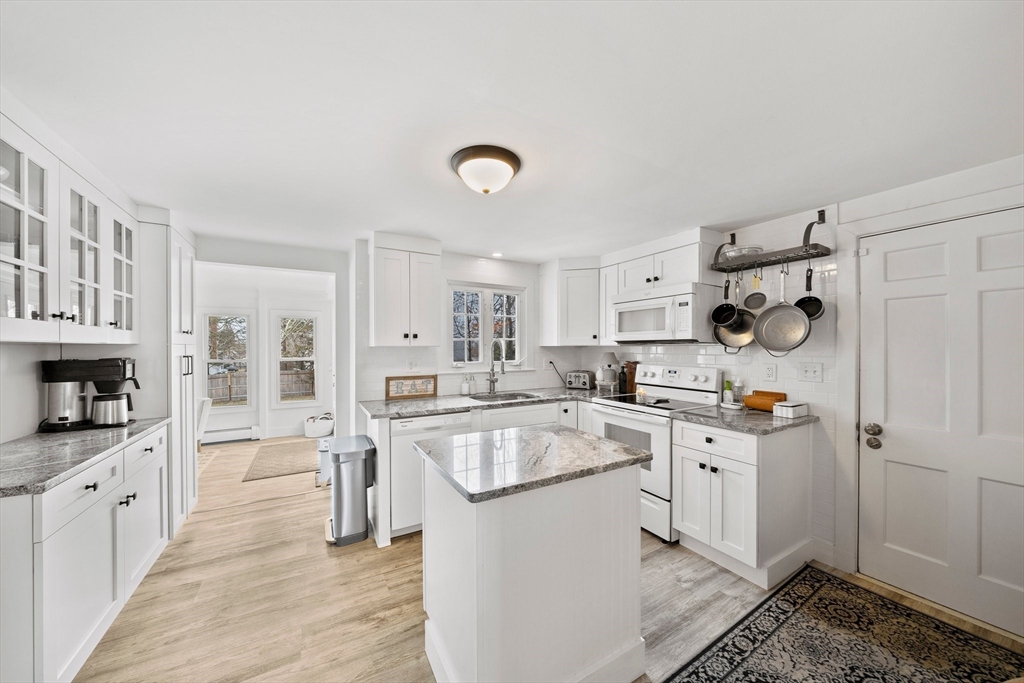 115 Gilbert Road Weymouth, MA 02189 - Photo 5 of 42 Gallery Image 5