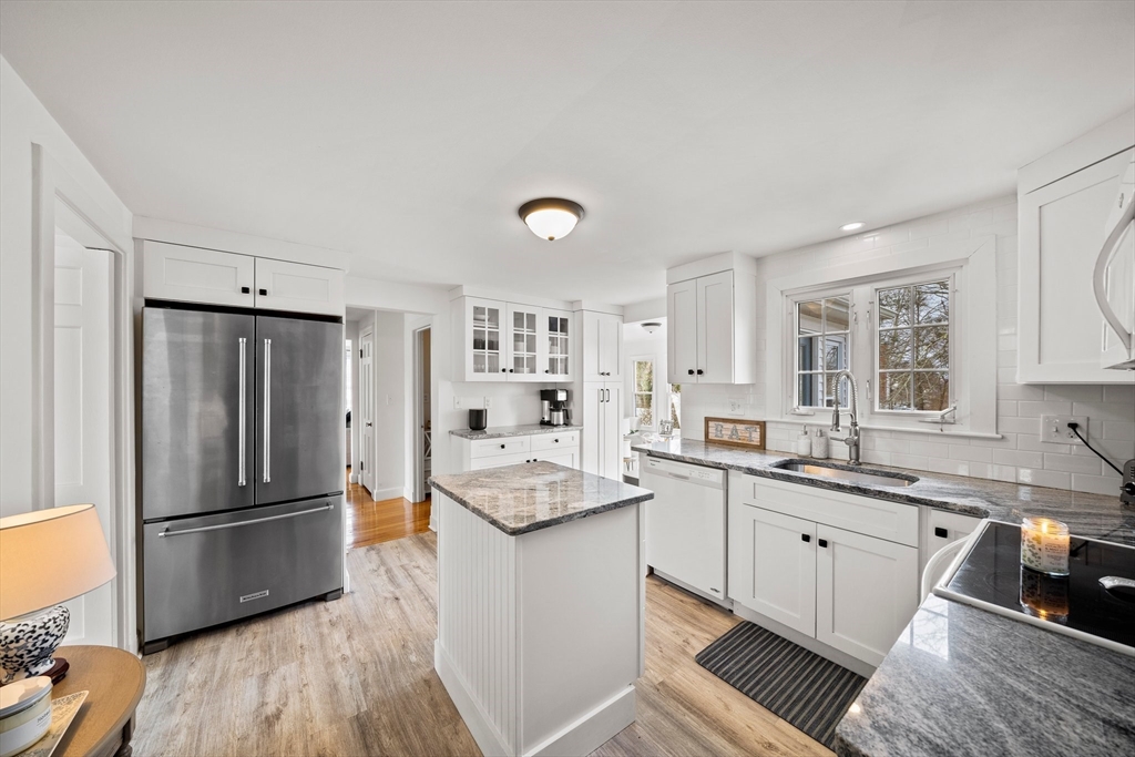 115 Gilbert Road Weymouth, MA 02189 - Photo 7 of 42 Gallery Image 7