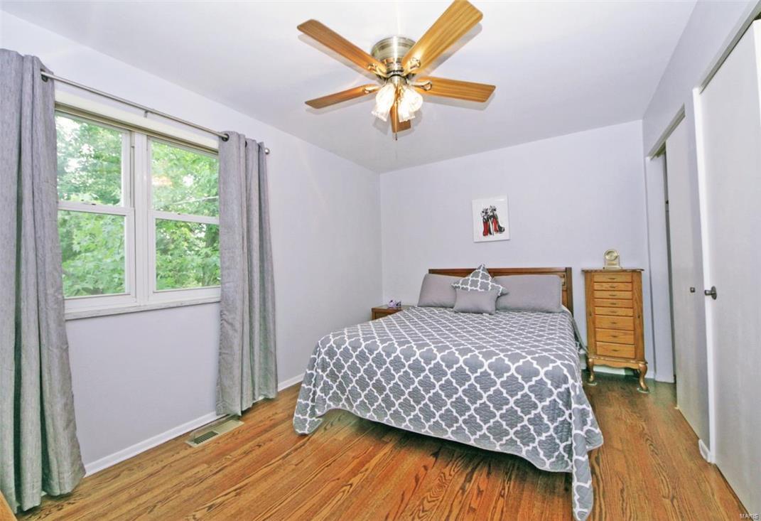 4642 Weber Road St. Louis, MO 63123 - Photo 8 of 14 Gallery Image 8