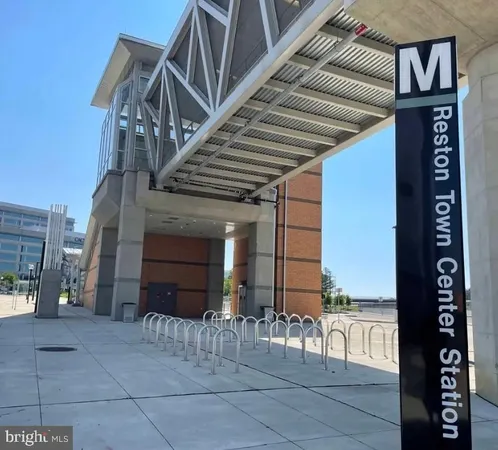 $3,400 | 12062 Edgemere Circle, Reston, VA 20190