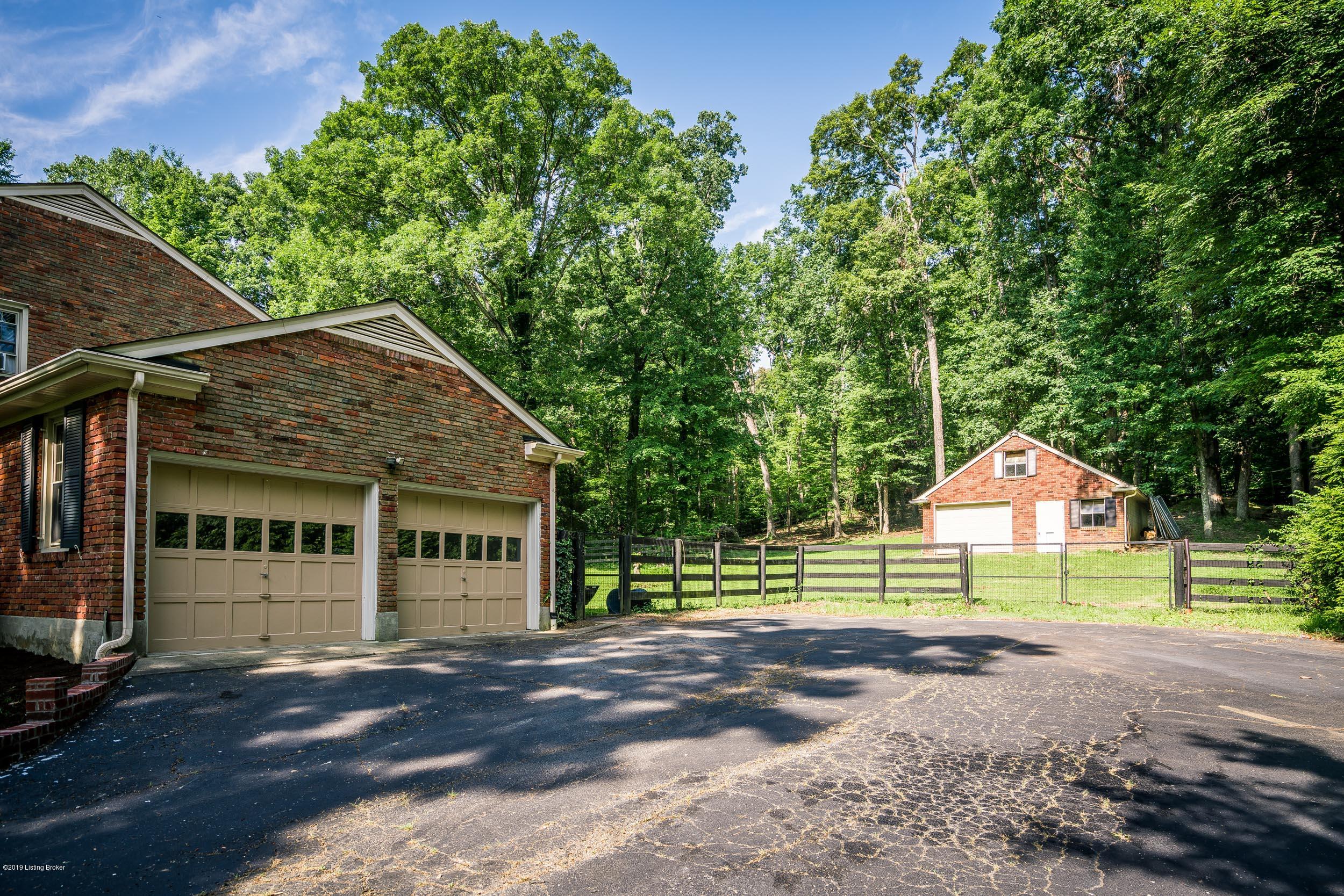 8020 Manslick Road Louisville, KY 40214 - Photo 59 of 67 8020 Manslick Rd-25