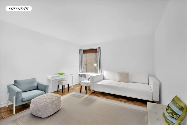 $399,900 | 60 Remsen Street, Unit 3G | Brooklyn Heights