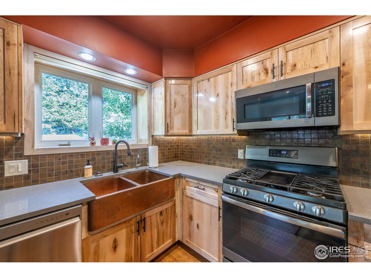 114 Signal Rock Road Golden, CO 80403 - Photo 8 of 35 Gallery Image 8