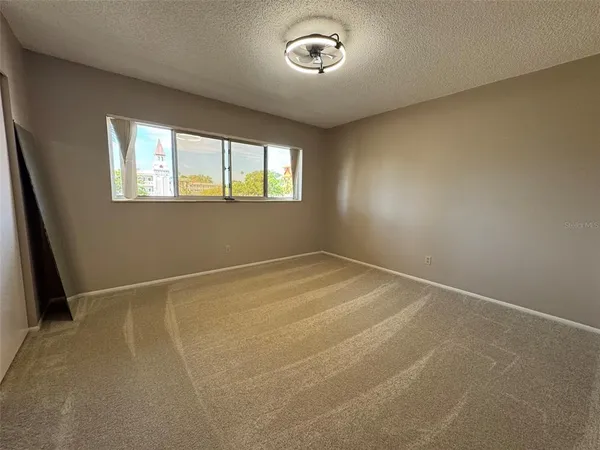 $1,700 | 2402 Ecuadorian Way, Unit 40, Clearwater, FL 33763