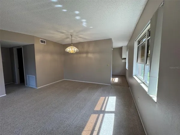 $1,700 | 2402 Ecuadorian Way, Unit 40, Clearwater, FL 33763