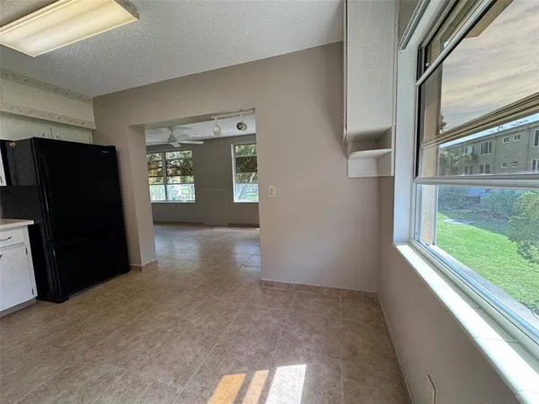 $1,700 | 2402 Ecuadorian Way, Unit 40, Clearwater, FL 33763