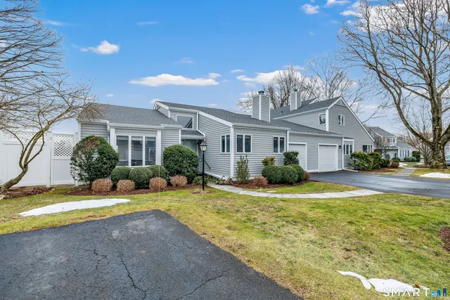 $1,100,000 | 139 Field Point Drive, Unit 139, Fairfield, CT 06824