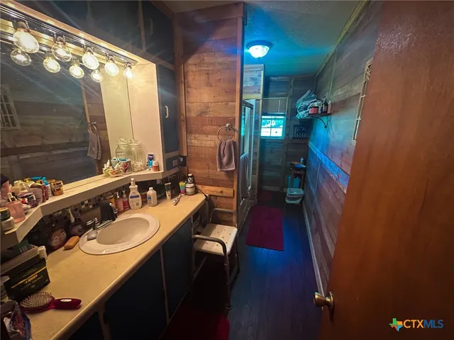 $325,000 | 5320 Highway 77, Rockdale, TX 76567