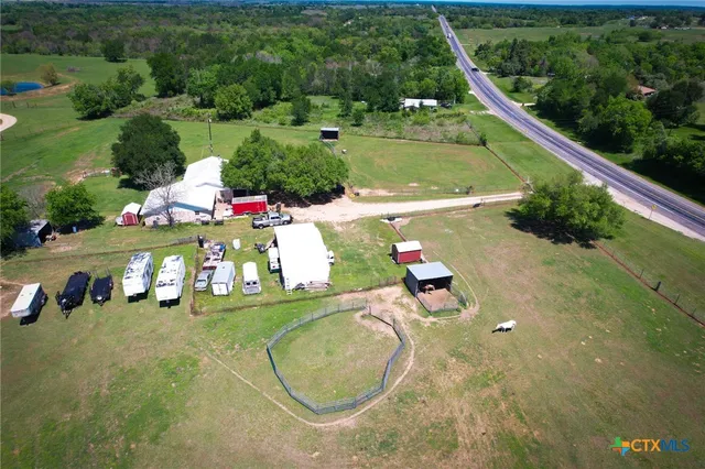 $325,000 | 5320 Highway 77, Rockdale, TX 76567