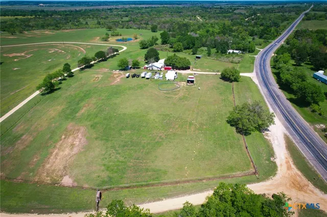 $325,000 | 5320 Highway 77, Rockdale, TX 76567