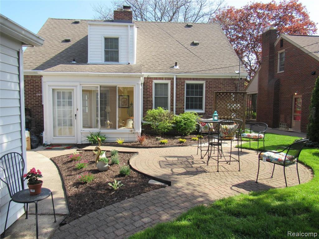 1635 Fairholme Road Grosse Pointe Woods, MI 48236 - Photo 42 of 42