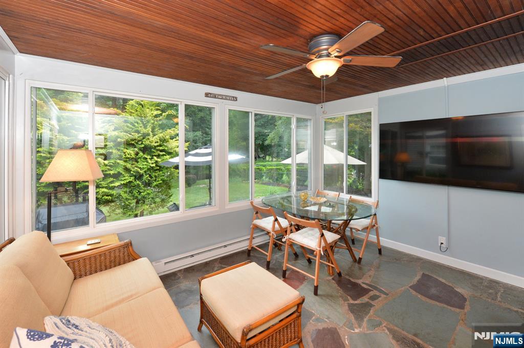 418 Burlington Road Paramus, NJ 07652 - Photo 16 of 30