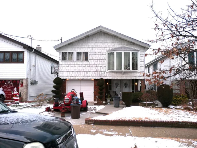 $759,900 | 160-14 86th Street | Rockwood Park