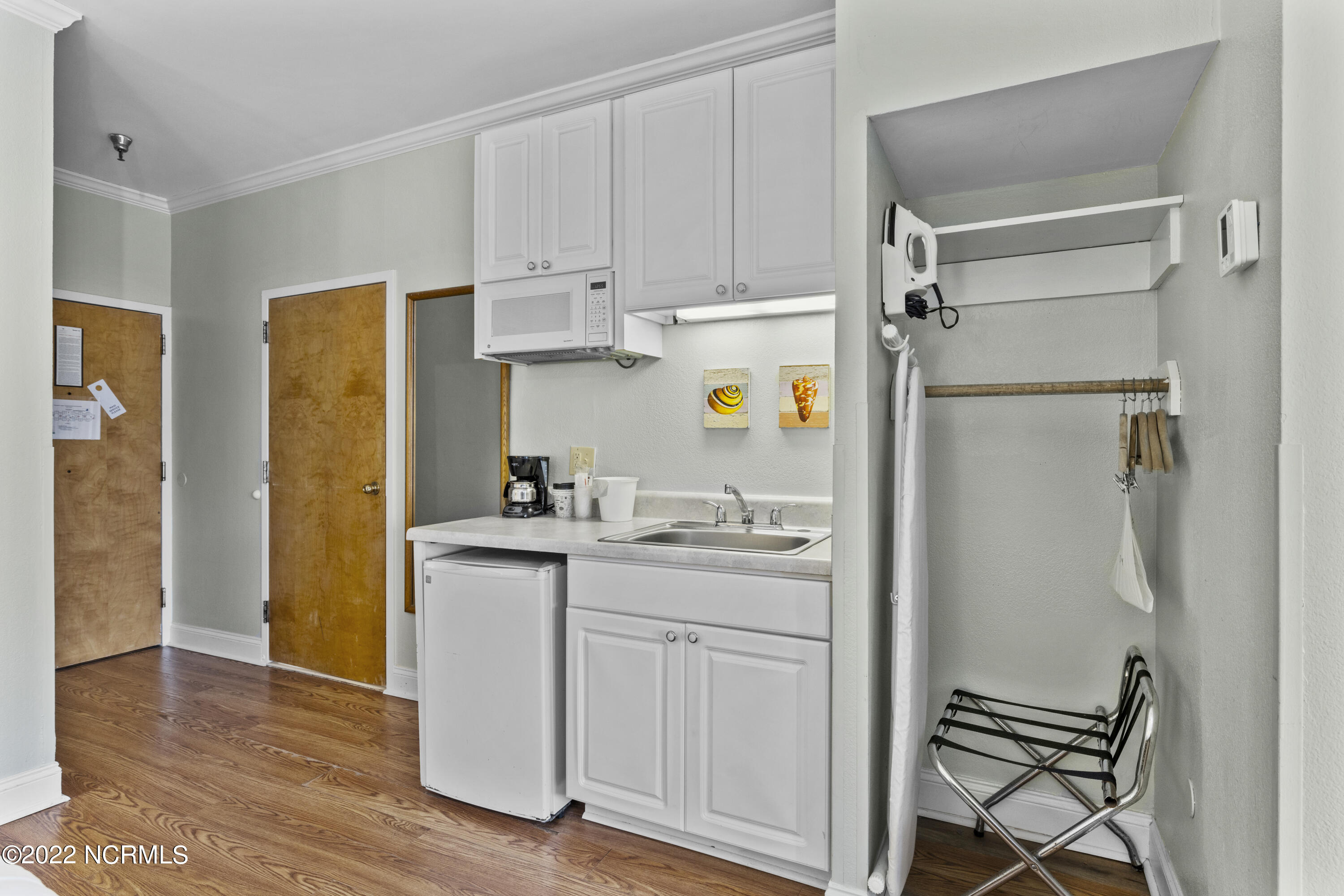 602 West Fort Macon Road, Unit 149 Atlantic Beach, NC 28512 - Photo 3 of 20 149 Palm Suites