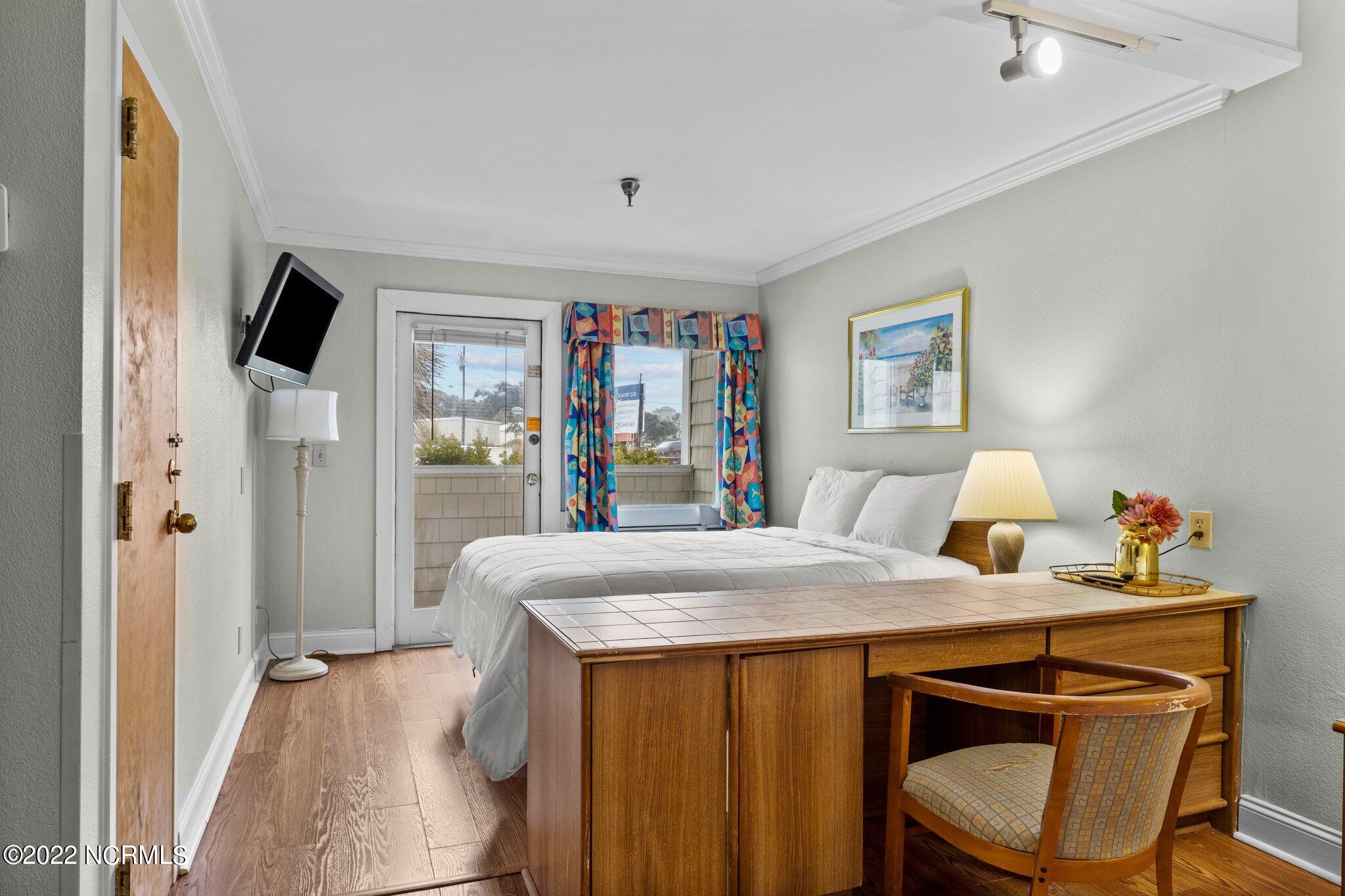 602 West Fort Macon Road, Unit 149 Atlantic Beach, NC 28512 - Photo 6 of 20 149 Palm Suites